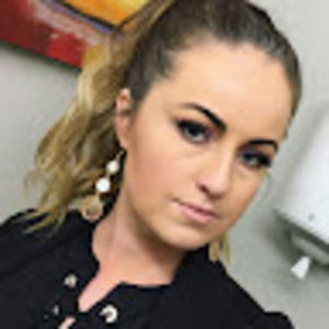 Meet your Posher, Angela